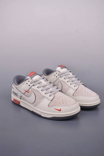 nike Sb Dunk Low Supreme联名 纯原大厂出品 极力推荐 原装头层材料 独家版型蒸餾加工 帶來的是更好的视觉和脚感体验 大厂纯原品质出货 清