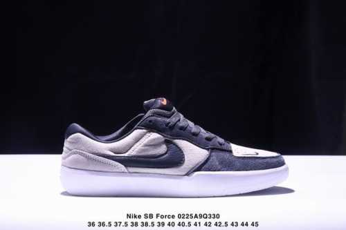 真标耐克Nike Sb Force 58低帮休闲板鞋 是一款将前沿创新带入街头的单品 它具有硫化杯底 具有出色的耐用性和灵活性 使用帆布和绒面革 在饰面上放置通