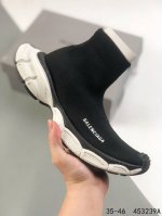 公司级！巴黎世家balenciaga 高帮巴黎袜子鞋 太多的词汇来形容这款鞋子了 轻便 舒适穿着方便让它备受青睐 更是各大明星们的最爱 如果说之前的袜子鞋不够运