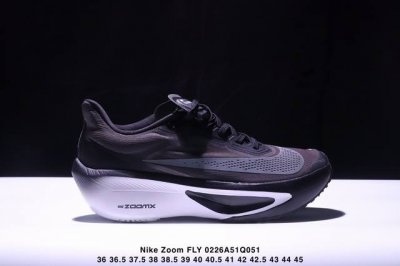 Nike Zoom Fly 6 马拉松 新款 耐克超弹轻盈跑步鞋 Fn8454-001 #鞋款搭载 Flyknit 材料 打造出众弹性 易于穿脱。采用React