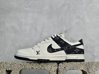 Nk Sb Dunk Low Lv联名-黑牛仔米白黑勾 周年高端定制 低帮休闲板鞋 Dj2024-009 #定制鞋盒 大厂纯原品质出货 超高清洁度 皮料切割干净