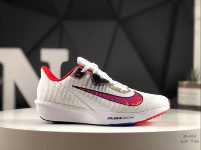 180 耐克 Nike Air Zoom Rival Fly 4超弹透气轻量跑步鞋鞋款搭载 Flyknit 材料 出众弹性 易于穿脱 采用React技术 轻盈耐