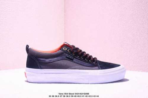Vans Old Skool 舒适百搭 防滑减震 低帮 板鞋 男女同款 黑红印刷 颜色：低帮Os侧标黑色灰水线 货号：Vn000Ct8Bm8 尺码：35 36