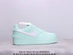 耐克 Nike Air Force 1 '07 Low 空军一号低帮，柔软、弹性十足的缓震性能和出色的中底设计，横跨复古与现代的外型结合，造就出风靡全球三十多年