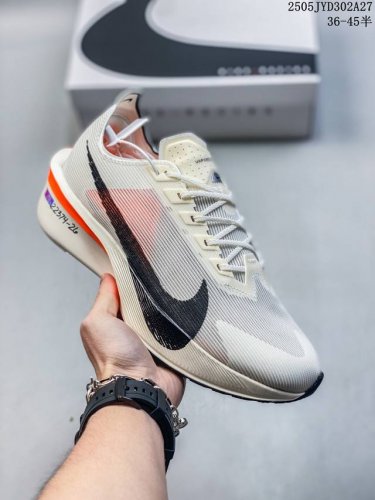 公司级Nike Zoomx Vaporfly Next% 4耐克 轻量化 网面透气运动鞋 这款新一代最强跑鞋在鞋面和鞋底都进行了全方位升级鞋面使用了全新 Vap