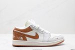 公司级Air Jordan 1 Low Aj1乔1低帮休闲板鞋 同步官方配色 市场唯一独家头层皮打造 原鞋原档案开发 原厂皮料 原档冲孔鞋头 正确满胶鞋垫 四线