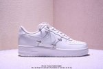 公司级Nk Air Force 1′07 Low 空军一号低帮百搭休闲运动板鞋 Bl152 89 柔软、弹性十足的缓震性能和出色的中底设计 横跨复古与现代的外型