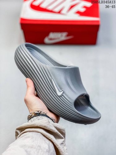 nike 耐克 男女鞋真标半码制，升级原数据工程力学开发，搭配一次发泡轻量回弹Reactx泡绵缓震鞋底,独立组合防滑纹路外底舒适与透气性并重！耐克Nike Re