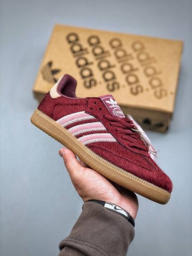 Adidas Originals Samba Og Sand Strata pony 桑巴舞系列绅士德训足球风百搭低帮休闲运动板鞋“棕毛酒红粉生胶底”J p69