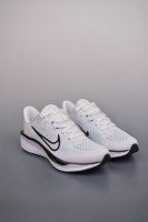 230 Nike Quest 6极速6代 网面透气 时尚休闲跑步鞋 简约高科技设计采用多层材料，为双足带来凉爽感受和稳固体验时尚鞋面搭配中足包覆设计，提供稳固