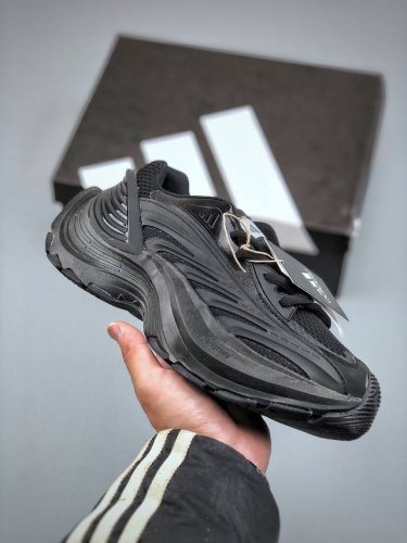 300支持放店 Adidas Xlg Mtw系列 舒适防滑透气 低帮 休闲跑步鞋男女同款与众不同的结构美学，在这种纯色氛围里，也可以有更纯粹的展现货号：Jr53