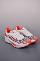 Nike Air Zoom Rival Fly 6 超轻跑步鞋 织物减震轻盈跑步鞋 内置真碳 纯原版本 该鞋款专为训练和竞速而生 助力疾速畅跑 采用柔软的泡绵缓