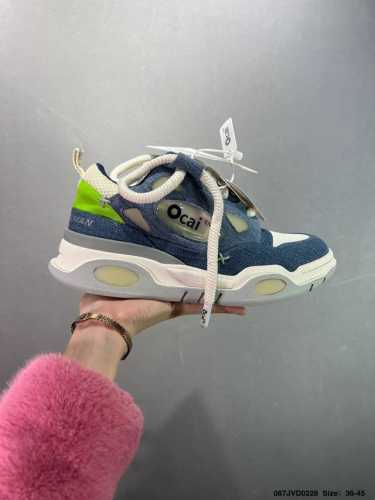公司级国潮新品 Ocai 复古鞋 Ocaiproduct面包鞋 时尚休闲男女士运动板鞋 加肥加大的 面包鞋 凭借丑萌却极具个性和辨识度的外观，正在火速升温！ 这