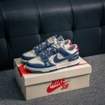 核心私 Nike Dunk 全套原楦原模倾力打造完美版型 独家原厂航空铝磨具打磨大底 鞋头坡度极致还原 无解鞋型 原盒原配 圈内天花板工艺 原厂冲刀 超高清洁度