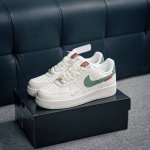 核心私 Air Force 1 原装级别 原楦头原纸板 打造纯正空军版型专注外贸渠道 全掌内置蜂窝气垫 原盒配件 原厂中底钢印、拉帮完美 货号：Hv5979 1