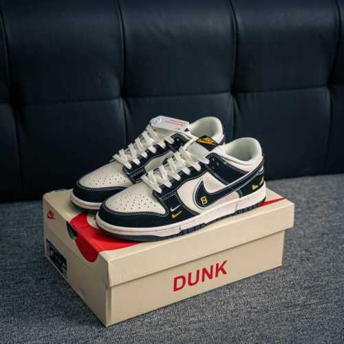 核心私 Nike Dunk 全套原楦原模倾力打造完美版型 独家原厂航空铝磨具打磨大底 鞋头坡度极致还原 无解鞋型 原盒原配 圈内天花板工艺 原厂冲刀 超高清洁度