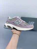 公司级真标半码制New Balance Nb2010系列新百伦经典复古休闲运动板鞋 以Encap中底配以升级版 N-Ergy缓震物料 鞋面则采用特色的柔软麂皮搭