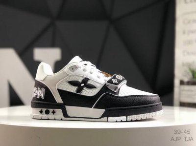 路易威登 Louis Vuitton Lv路易威登板鞋 乘风破浪的姐姐争先种草款,舒适透明底和百搭性霸屏整个时尚娱乐圈，正品1:1套楦复刻，细节调整完美主义！鞋