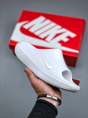 J版 Nike Reactx Rejuven8 夏日穿搭凉鞋 耐克洞洞鞋 Hv4479 001 尺码 36-43