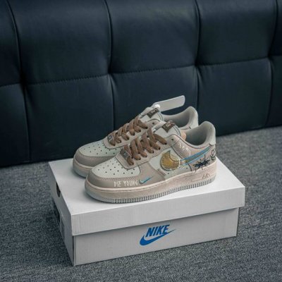 核心私 Air Force 1 原装级别 原楦头原纸板 打造纯正空军版型专注外贸渠道 全掌内置蜂窝气垫 原盒配件 原厂中底钢印、拉帮完美 货号：Xl2321 1