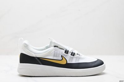 真标Nike 耐克夏季新款Sb Nyjah Free 2男低帮板鞋 男滑板鞋焕新升级前代设计，彰显出众魅力。设计灵感源自经典 Nike Air Zoom Spi