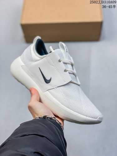 公司级Nike Vomero 18 耐克 舒适减震防滑 低帮跑步鞋 全掌Reactx泡绵中底 前掌和后跟还配备了Air Zoom单元 据说跑起来更快更舒适哦 这