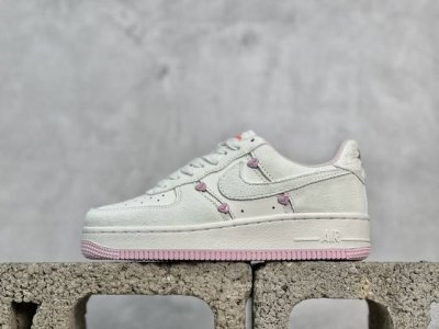 放店私 Nike Air Force 1 Low 苹果情人节 原楦头原纸板 打造纯正空军版型 专注外贸渠道 全掌内置蜂窝气垫 原盒配件 原厂中底钢印、拉帮完美