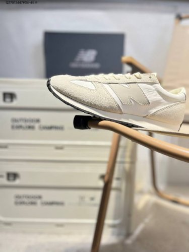 新百伦 Nb327 Nb 471复古慢跑鞋 New Balance 471 复古先锋 Ms327系列复古休闲运动慢跑鞋 上世纪 70 年代的意大利街头风格Nb新