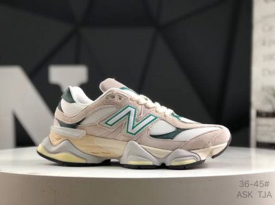 new Balance 9060 新百伦 9060 鞋款灵感源自设计师本人对夏日的怀日回忆 鞋面大身由空间双格及磨砂鞋面拼接而生 配以柔和 温暖的粉橘色调 夏日