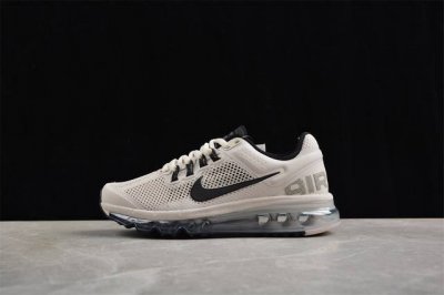 310 Nk Air Max 2013 耐克复古透气网布气垫跑鞋 Fz3156-008 #搭配全掌式 Max Air 气垫，为步伐注入充沛活力。半透明中底和外底