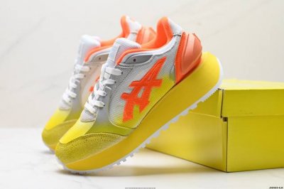 300 公司级亚瑟士Onitsuka Tiger鬼冢虎Moage Co 厚底老爹鞋男女休闲鞋 货号:1183B555-100 尺码:36 37 37.5 38