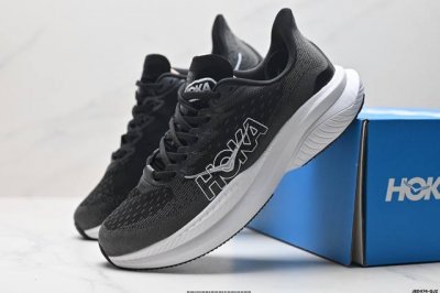 公司级小红书推荐hoka W Mach 6全新配色 这个品牌来自于新西兰的毛利语，Hoka表示大地，One One表示飞越，连起来就是飞越地平线，One One