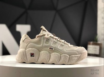 200 Fila 斐乐 2023冬新款可颂面包鞋运动跑步鞋 F12M342103Dom 尺码:35.5 36 36.5 37.5 38 38.5 39 40 A