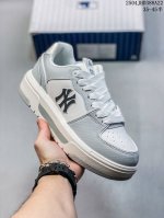 Mlb 韩国F&F旗下运动品牌 男女鞋真标半码制，采用优质轻量克重纤维移膜皮革材质鞋面，全新独立开发6Cm厚度组合磨具大底爆火女神显高显腿长款Korea韩国限定