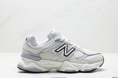 310 公司级New Balance 公司级版本 Nb9060 联名款 复古休闲运动慢跑鞋 鞋款灵感源自设计师本人对夏日的怀日回忆。鞋面大身由空间双格及磨砂鞋面