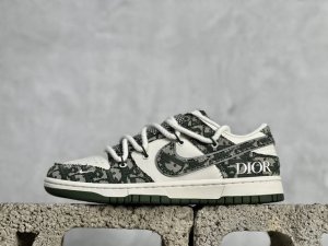 放店私 Nk SB Dunk Low 古驰联名-墨蓝 周年高端定制 低帮休闲板鞋 BB9676-313 #定制鞋盒 大厂纯原品质出货 超高清洁度 皮料切割干净无