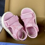 adidas阿迪达斯官网三叶草360 Sandal升级版爆款火热上市 采用魔术贴粘扣带设计更为方便穿脱。含双层开放式网眼鞋面 搭配超轻Eva防滑耐磨鞋底搭载Li