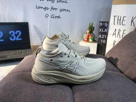 公司级Asics 亚瑟士Gel-Nimbus 26稳定跑鞋鞋面采用双层提花网面设计，提高包裹性和透气性，后跟搭载稳定系统科技T-Gel提升整体支撑力和结构感，减 - 点击图像关闭