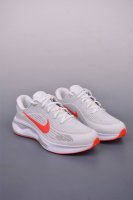 nike Journey Run 2025跑步鞋 外贸专供订单 原厂折返国内销售 使用了新型的缓震材料 脚感偏韧 后跟有加厚的海绵填充 鞋子前掌和后掌做了加宽设