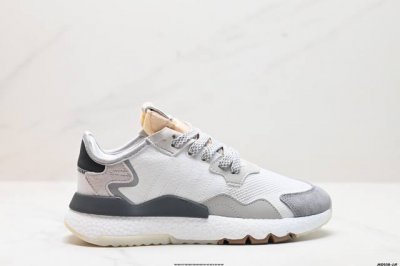 公司级阿迪达斯三叶草 Nite Jogger 经典运动跑鞋 夜行者 复古跑鞋原厂材料 原厂大底 私家独模 网布搭配麂皮拼接打造鞋面 极具复古风格鞋头及鞋跟点缀3