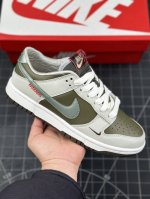 公司级nk Dunk Low Year Of The Snake 蛇年春节限定 低帮休闲板鞋 #款鞋将蛇的灵动与泥土色系相结合，来庆祝 2025 年中国新年。设
