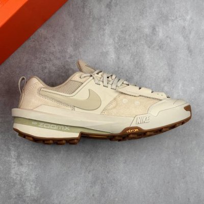 本地 核心私 S版 公司级 Sacai X Nike Zegama Dome Sp 联名款 机能风低帮生活休闲鞋 整双鞋采用了 Zoom X 缓震科技和 Vib