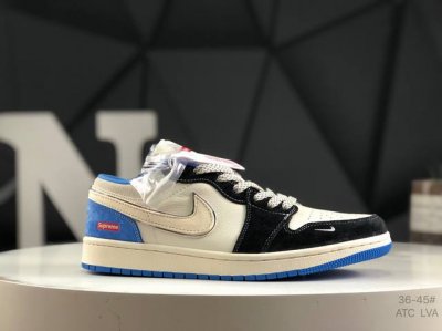 公司级带半码Stussy X Air Jordan 1 Low 此款主张打破传统的工业化流水线设计限制，以Made By Ideas的超级创意为理念，集结众多潮