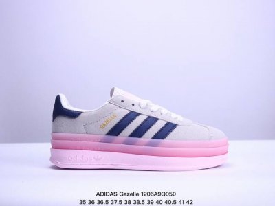 真标ad Originals Gazelle Bold W 羚羊松糕系列复古百搭厚底增高低帮休闲运动板鞋“翻毛玫粉藏蓝生胶底” 新的一年就要换新的打扮啦！除了设