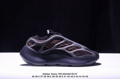公司级 真爆 阿迪达斯 Adidas Yeezy 700 V3 异形椰子700男女老爹鞋跑步鞋 运动鞋 男女同款 Yeezy 700 V3 的外形和技术含量有着