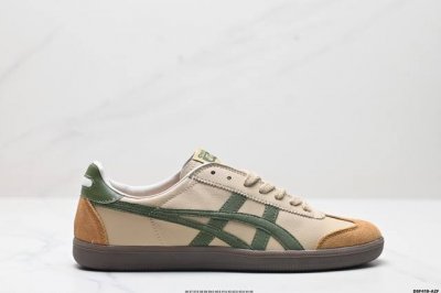 真标亚瑟士 Onitsuka Tiger Tokuten 复古低帮休闲跑鞋 实拍首发 Tokuten的灵感来源于80年代的室内用鞋 T-Toe前足补强设计 室内