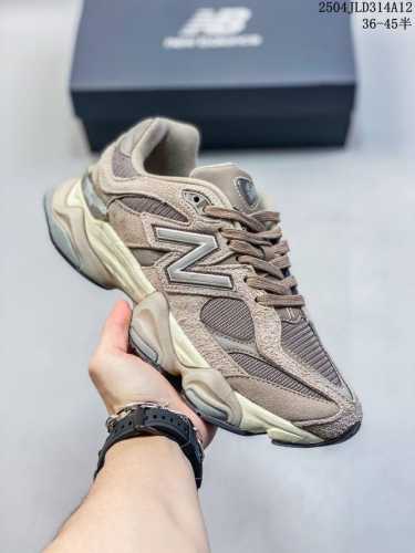 公司级New Balance 公司级版本 Nb9060 联名款 复古休闲运动慢跑鞋 鞋款灵感源自设计师本人对夏日的怀日回忆。鞋面大身由空间双格及磨砂鞋面拼接而生