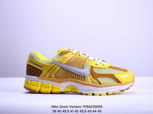 真标耐克nike Zoom Vomero 5 马拉松复古跑五代休闲运动慢跑鞋 采用环保纤维革饰片组合网眼布鞋面材质 升级正确后跟tpu加固 耐弯折热塑框架支撑鞋