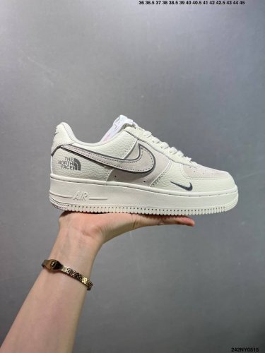 nike Air Force 1 ‘07 Low “联名 ”空军一号 低帮 运动鞋 休闲鞋 折边针车 工艺难度大 原楦头原纸板 原装鞋盒 定制五金配件 内置全掌