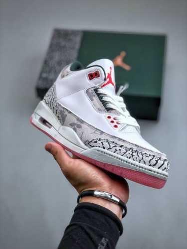 Air Jordan 3 Retro Wings Aj3 乔3花卉 Hm6993-100 #鞋身以白色为主色调呈现，搭配3代经典的水泥灰爆裂纹元素呈现，颜值十分